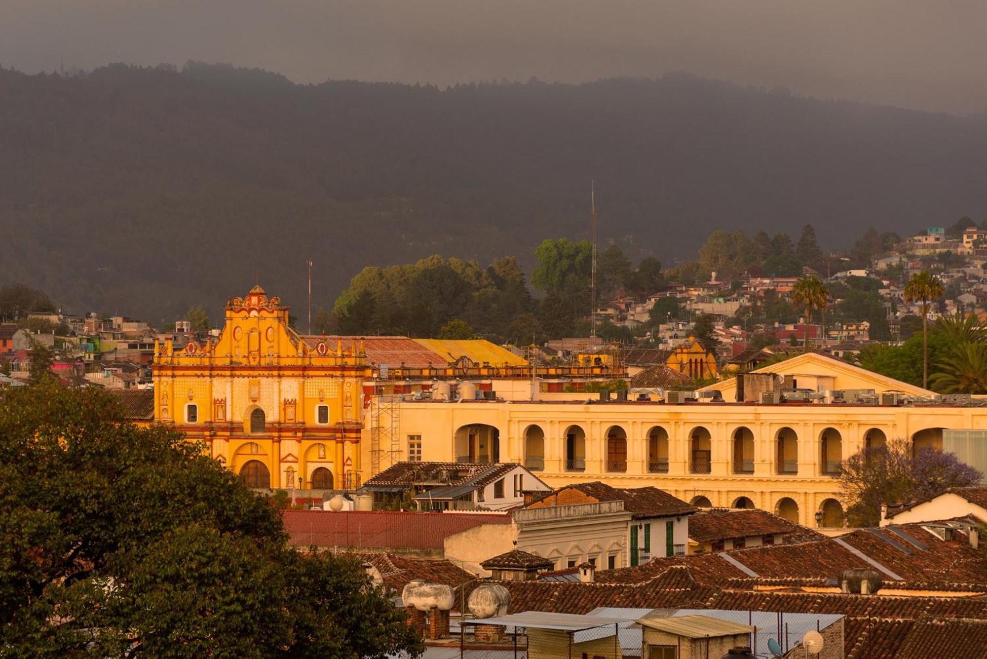 Na Hotel San Cristóbal de Las Casas Dış mekan fotoğraf